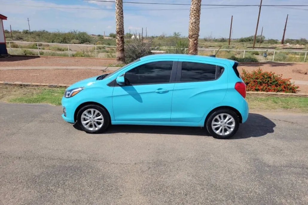 2021 Chevrolet Spark 1LT photo 1