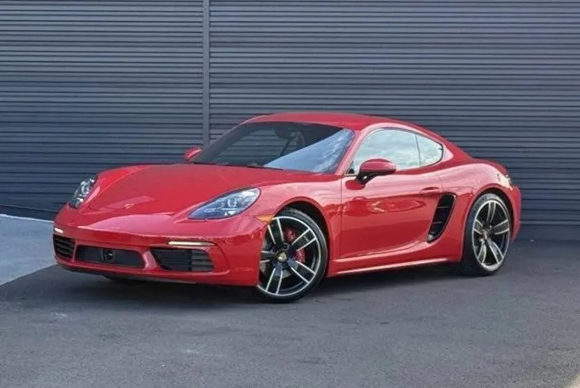 2025 Porsche Cayman S photo 1