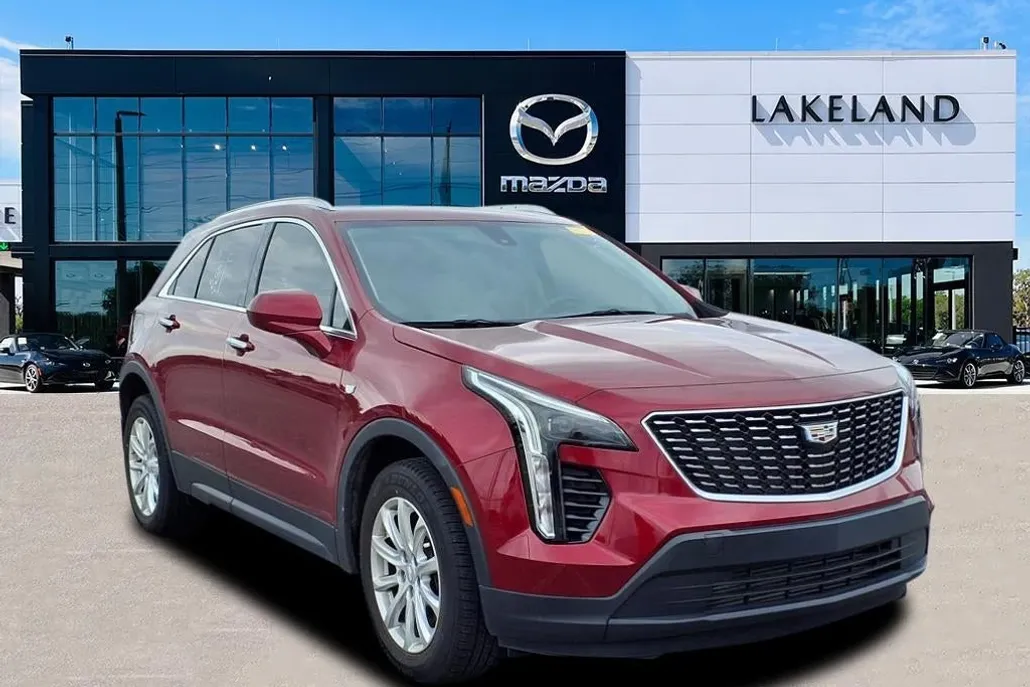 2019 Cadillac XT4 Luxury photo 1