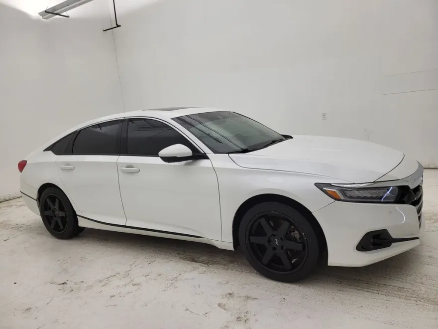 2022 Honda Accord Hybrid EX-L photo 1