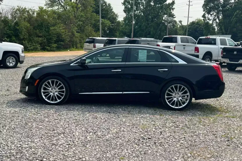 2015 Cadillac XTS Platinum photo 1