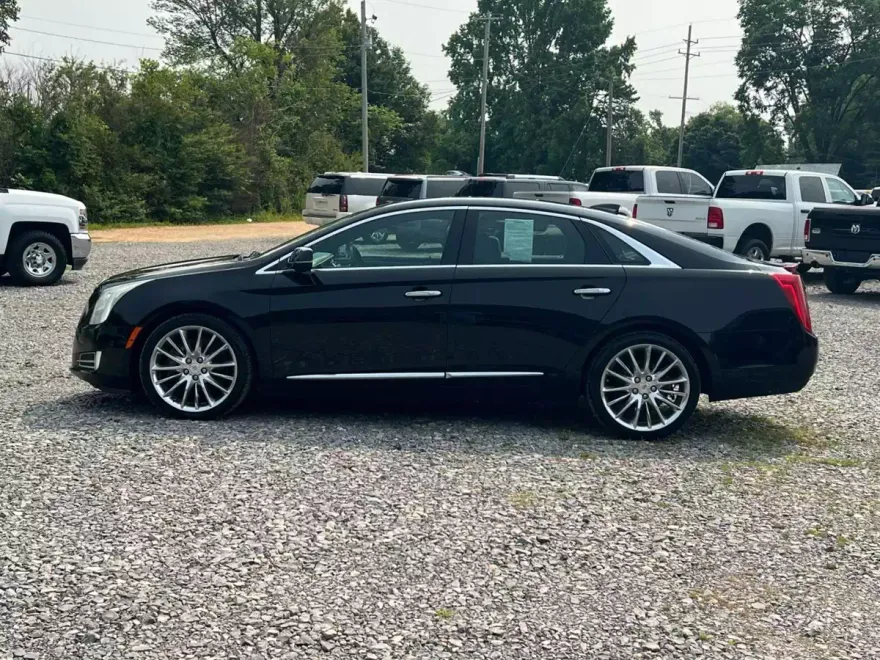 2015 Cadillac XTS Platinum photo 1