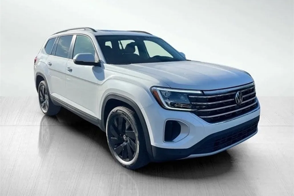 2026 Volkswagen Atlas SE Technology photo 1