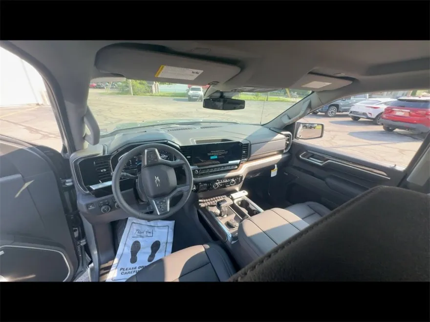 2025 Chevrolet Silverado 1500 RST photo 1
