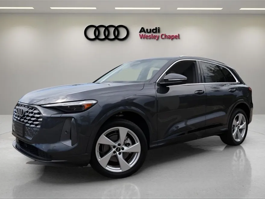 2025 Audi Q5 2.0T Premium Plus photo 1