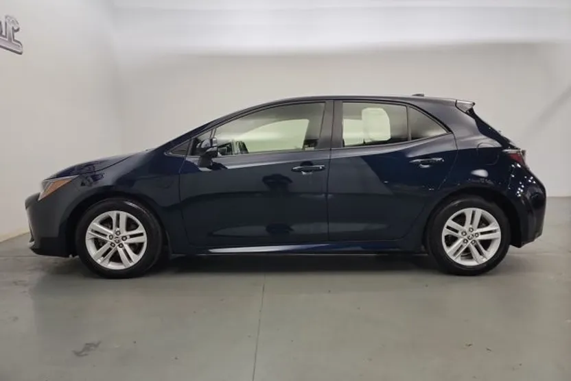 2021 Toyota Corolla Base photo 1