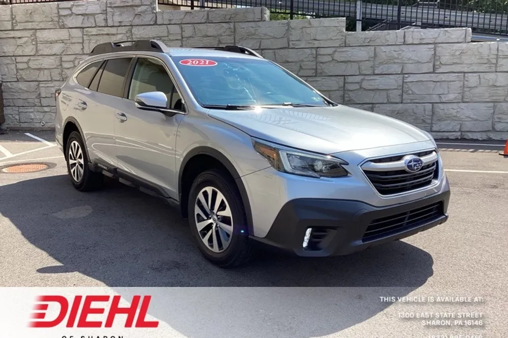 2021 Subaru Outback Premium photo 1