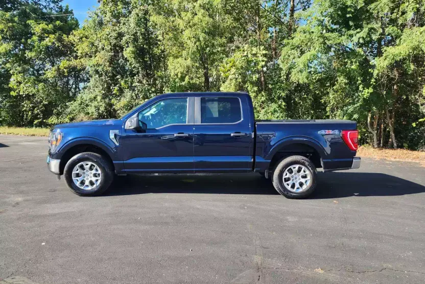 2023 Ford F-150 XLT photo 1