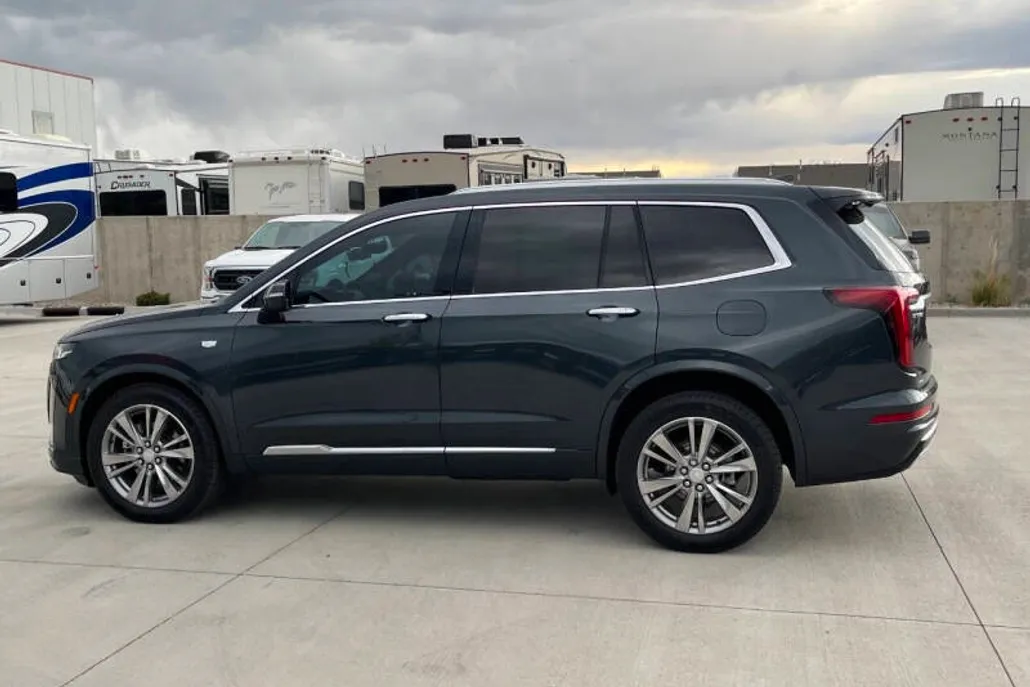 2023 Cadillac XT6 Premium Luxury photo 1