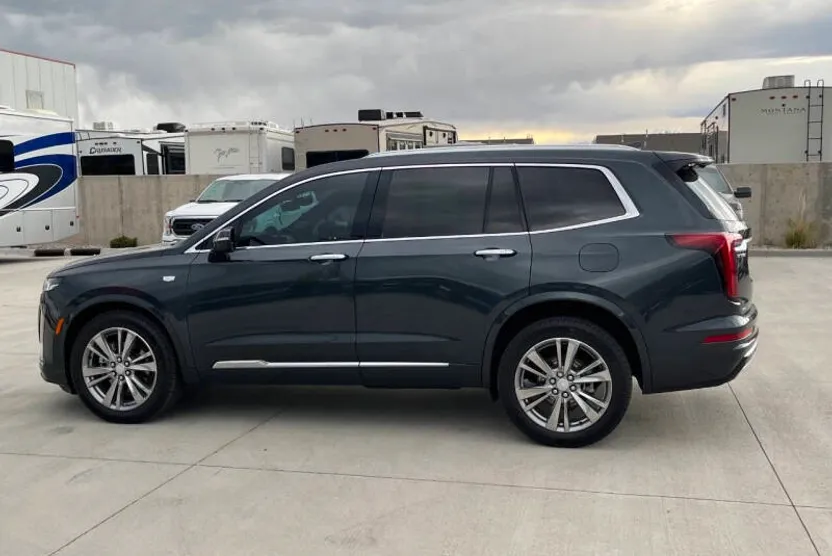 2023 Cadillac XT6 Premium Luxury photo 1