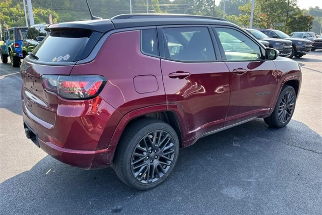 2022 Jeep Compass High Altitude photo 1