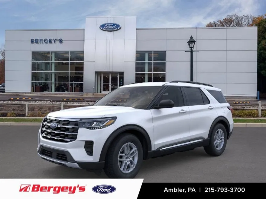 2025 Ford Explorer photo 1