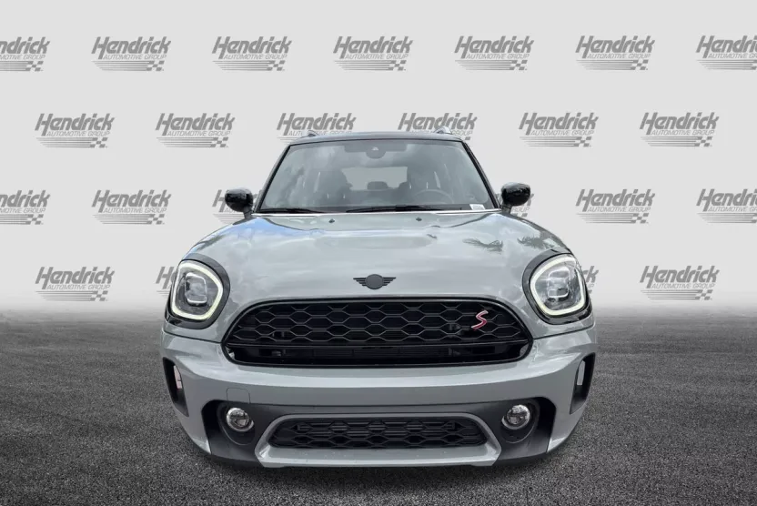 2023 Mini Countryman S photo 1