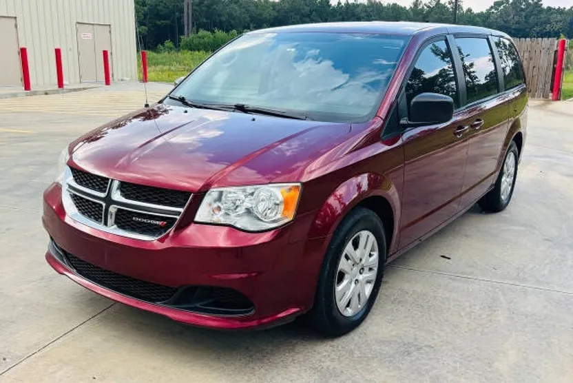 2018 Dodge Grand Caravan SE photo 1