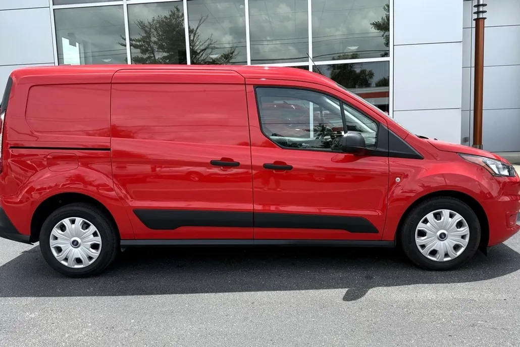 2023 Ford Transit Connect XLT photo 1