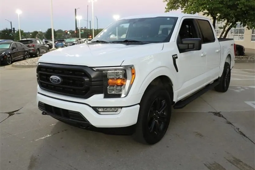 2022 Ford F-150 XLT photo 1
