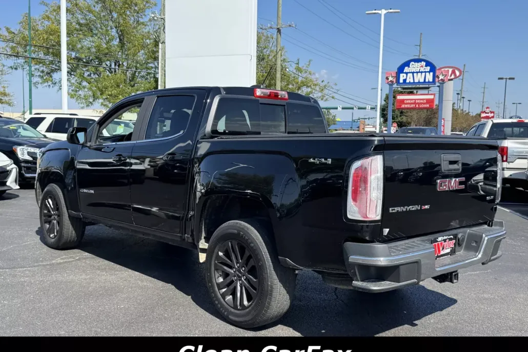 2020 Gmc Canyon SLE photo 1