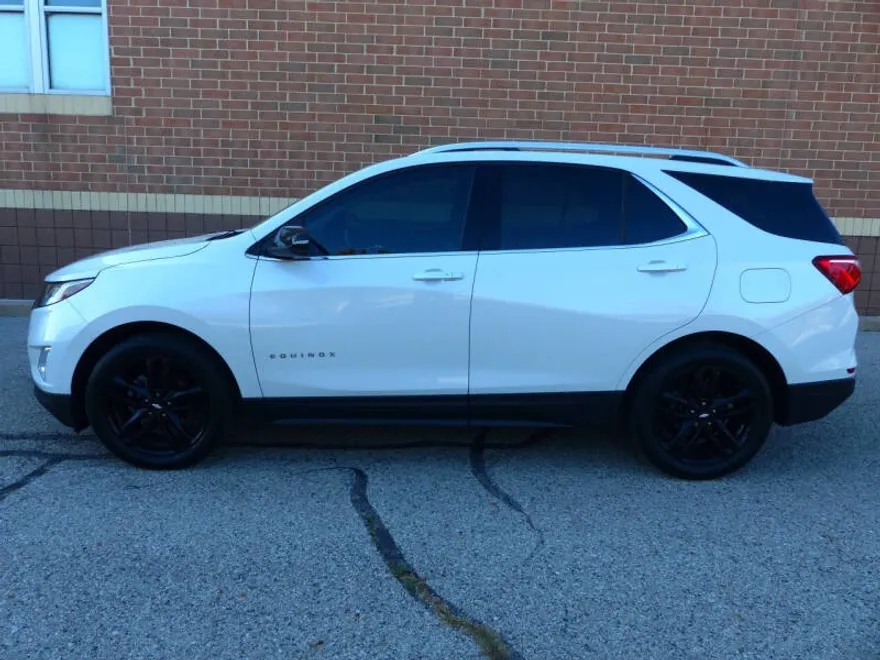 2020 Chevrolet Equinox photo 1
