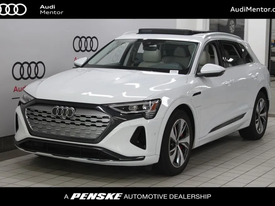 2024 Audi Q8 E-tron Premium Plus photo 1