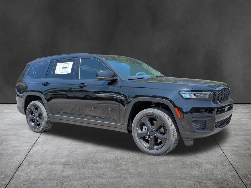 2025 Jeep Grand Cherokee Altitude X photo 1