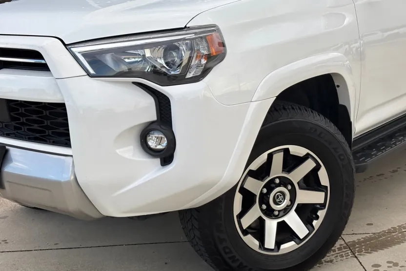 2024 Toyota 4Runner TRD Off-Road photo 1