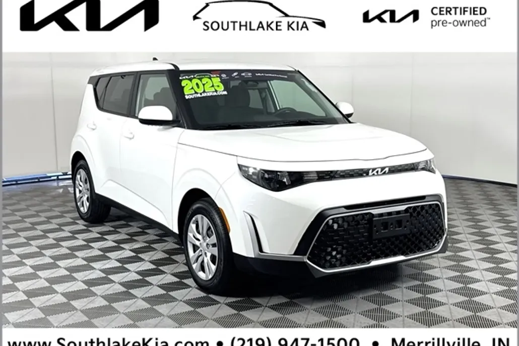 2025 Kia Soul LX photo 1