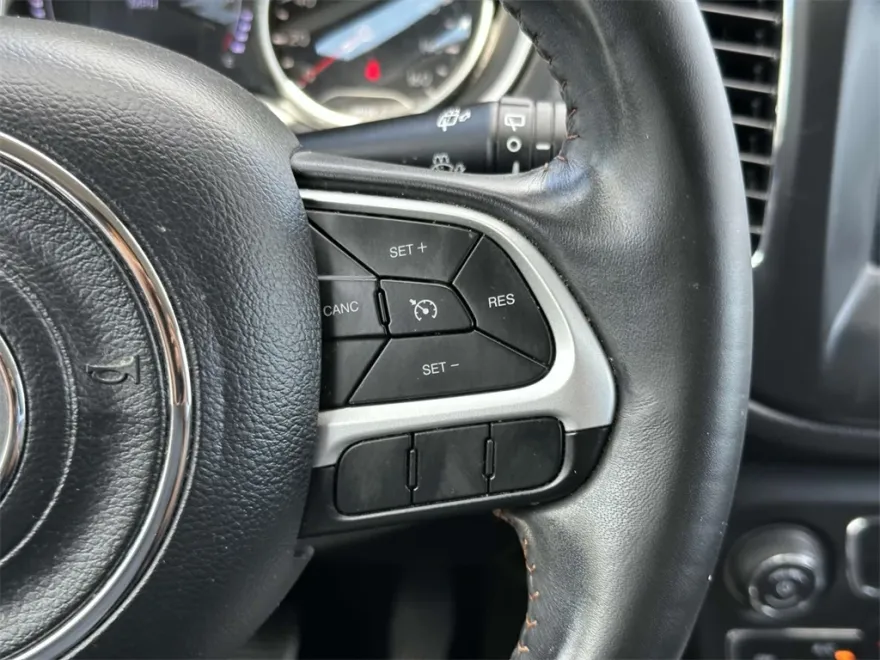 2019 Jeep Compass Latitude photo 1