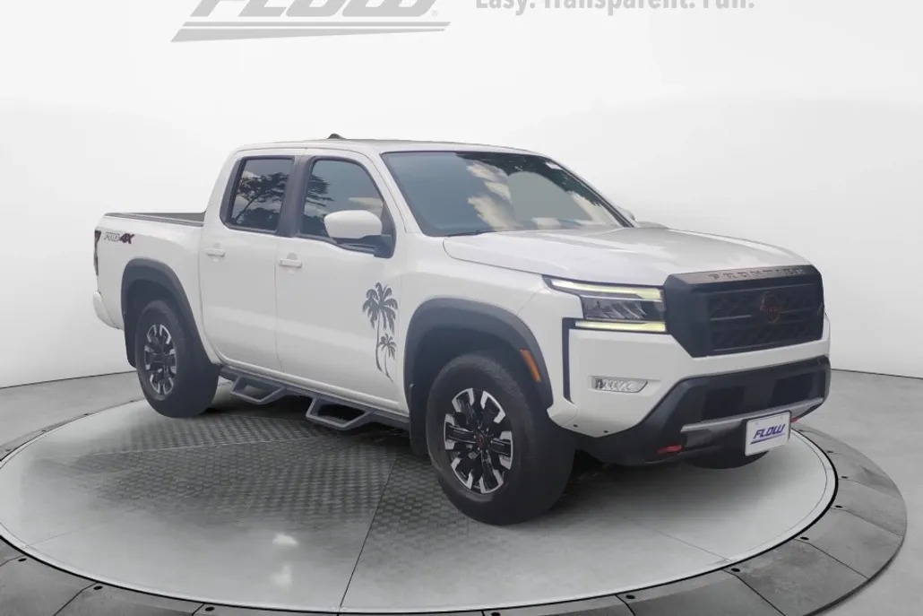 2023 Nissan Frontier Crew Cab PRO-4X photo 1