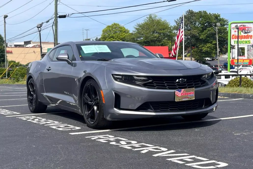 2021 Chevrolet Camaro 1LT Coupe photo 1