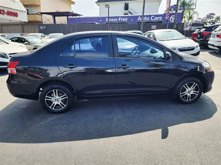 2007 Toyota Yaris photo 1
