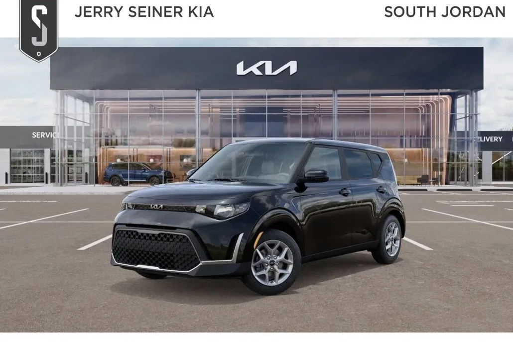 2025 Kia Soul LX photo 1