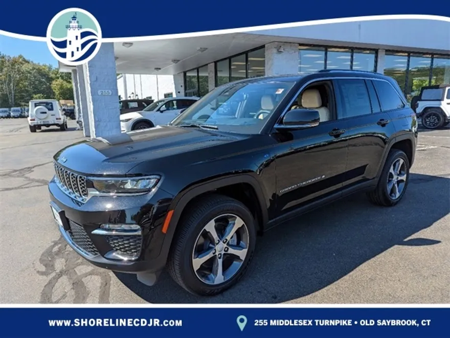 2023 Jeep Cherokee photo 1