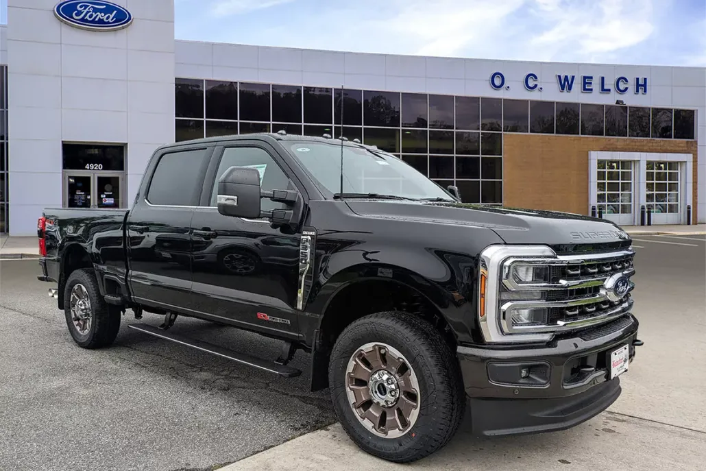 2025 Ford F-350 King Ranch photo 1