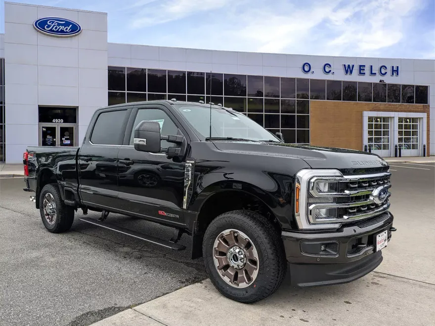 2025 Ford F-350 King Ranch photo 1
