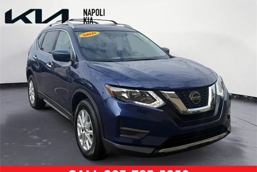 2020 Nissan Rogue SV photo 1