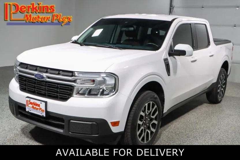 2023 Ford Maverick Lariat photo 1