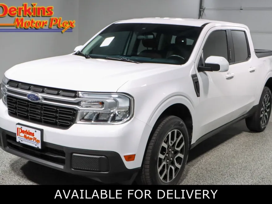 2023 Ford Maverick Lariat photo 1