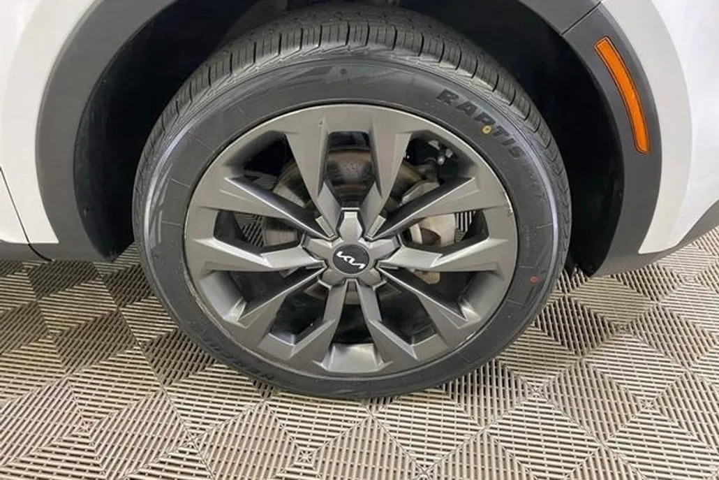 2023 Kia Sorento X-Line EX photo 1