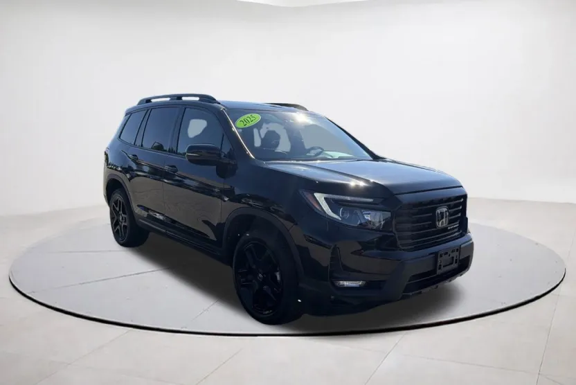 2025 Honda Passport Black Edition photo 1