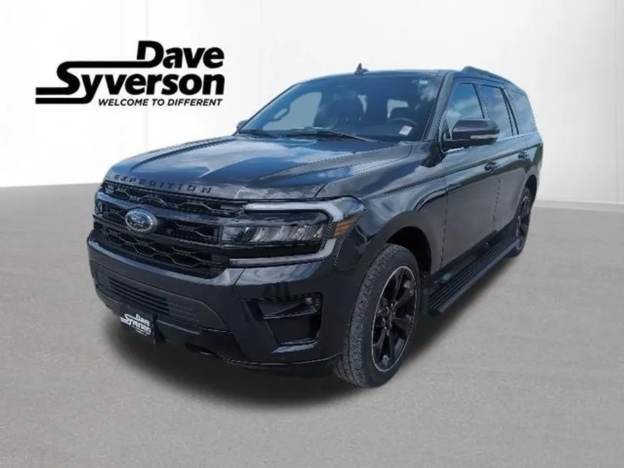 2022 Ford Expedition Limited photo 1