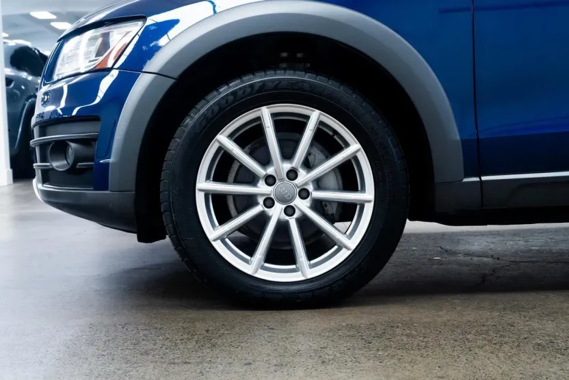 2017 Audi Q5 2.0T Premium Plus photo 1