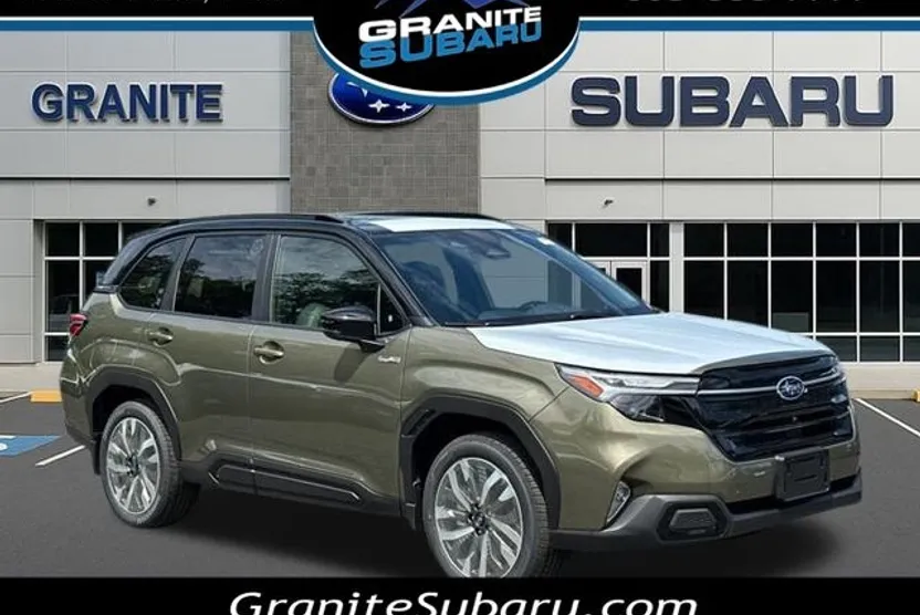 2025 Subaru Forester Touring photo 1