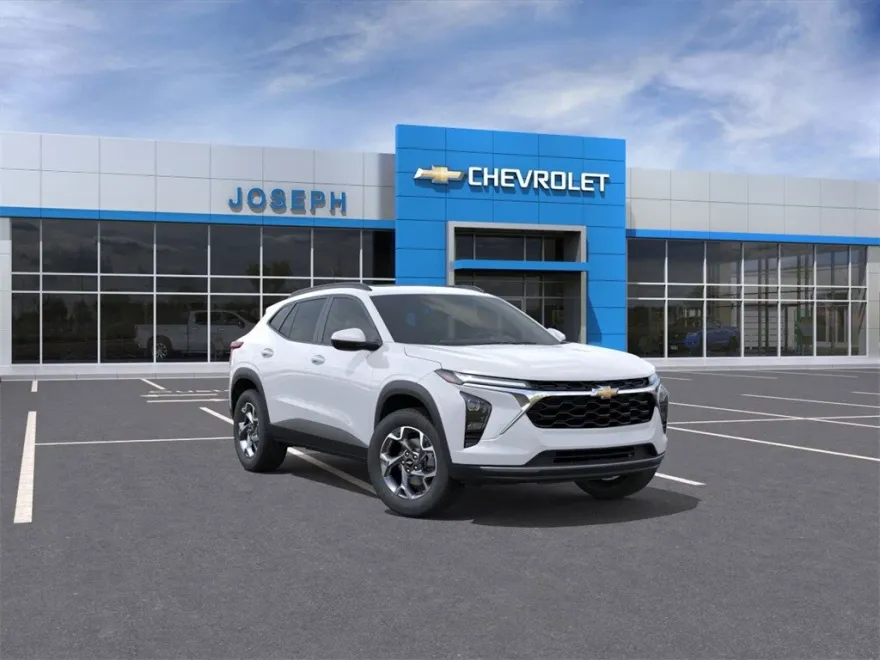 2025 Chevrolet Trax LT photo 1