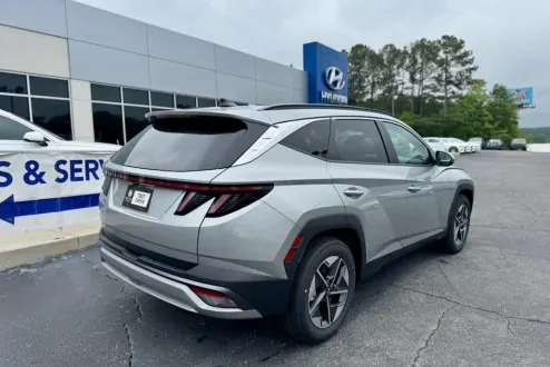 2025 Hyundai Tucson SEL Convenience photo 3
