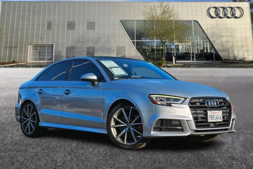 2017 Audi S3 Premium Plus photo 1