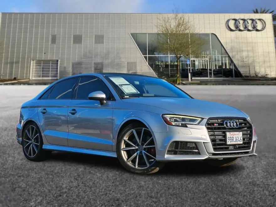 2017 Audi S3 Premium Plus photo 1