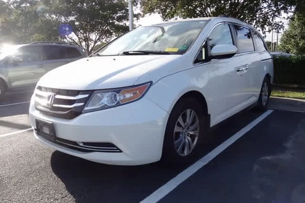 2014 Honda Odyssey photo 1