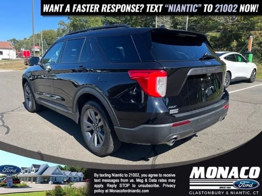 2022 Ford Explorer XLT photo 1