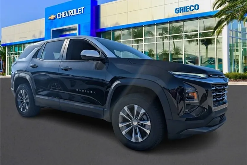 2026 Chevrolet Equinox LT photo 1