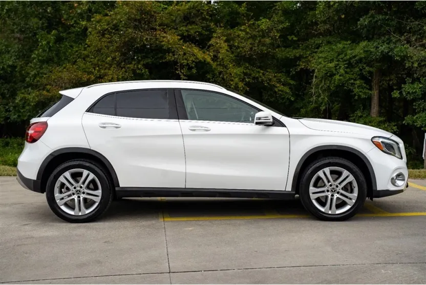 2019 Mercedes Benz GLA 250 4MATIC photo 1